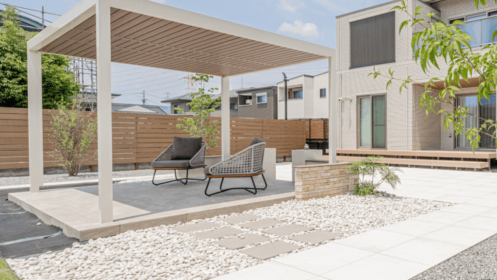 お庭で優雅なひとときを