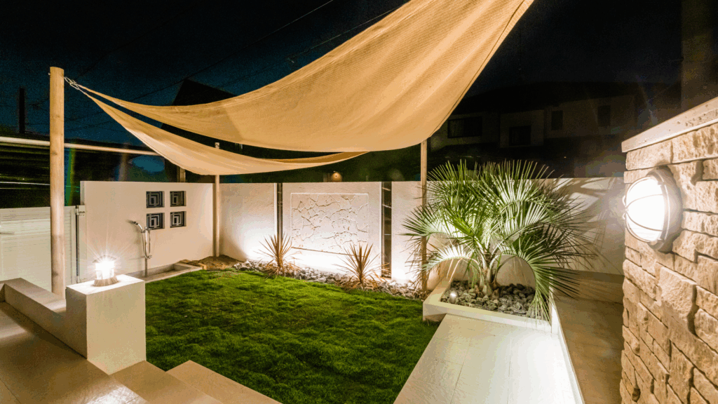 南国リゾートのような外構