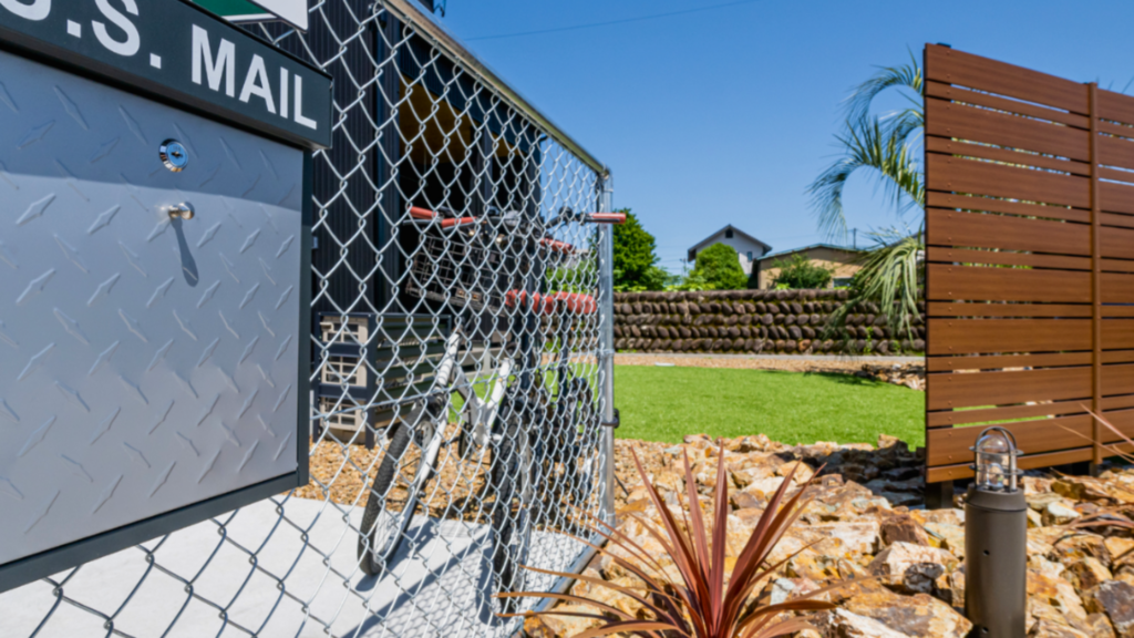 岐阜の外構・エクステリア専門店ラウレア おしゃれ かっこいい 素敵 庭 門柱 カリフォルニア ドライガーデン ロックガーデン