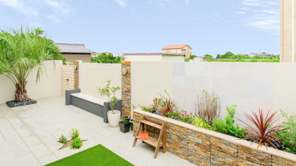 岐阜の外構・エクステリア専門店ラウレア おしゃれ かっこいい 素敵 庭 ココスヤシ ヤシの木 リゾートスタイル