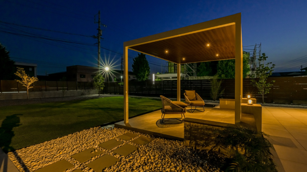 岐阜の外構・エクステリア専門店ラウレア おしゃれ かっこいい 素敵 庭 ココスヤシ ヤシの木 リゾートスタイル ホテルライク 高級 豪華 ラグジュアリー